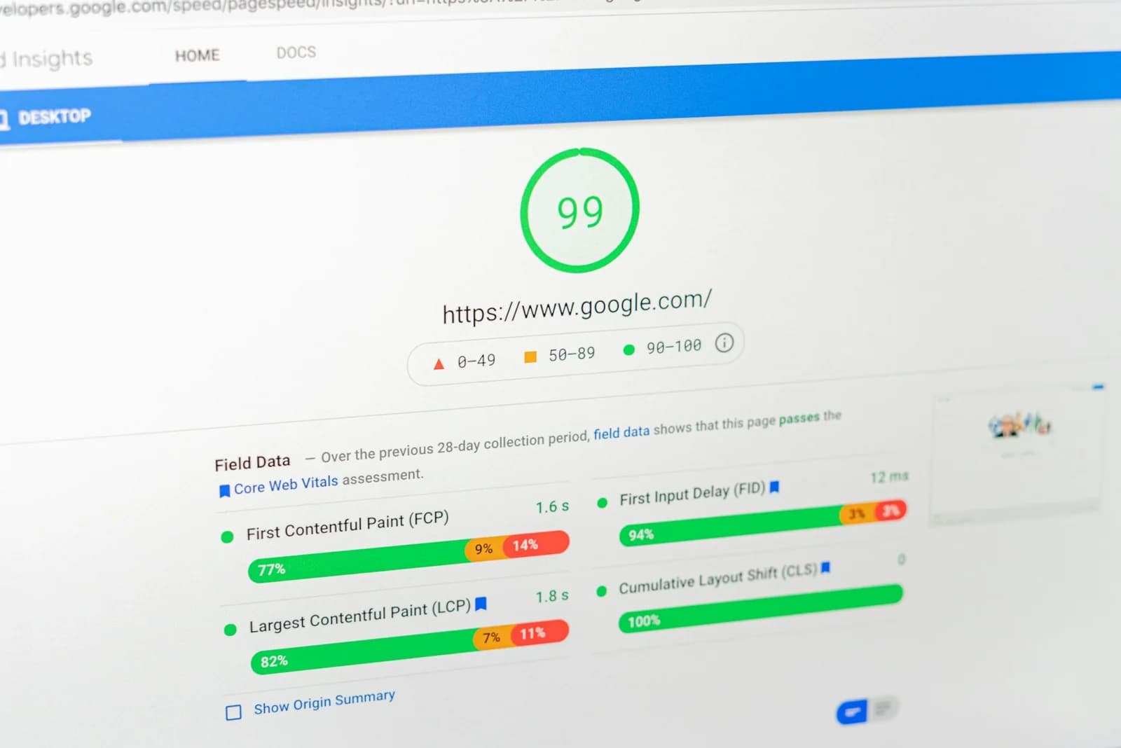 Google.com için PageSpeed Insights hız testi ve Core Web Vitals ölçümlerinin ekran fotoğrafı